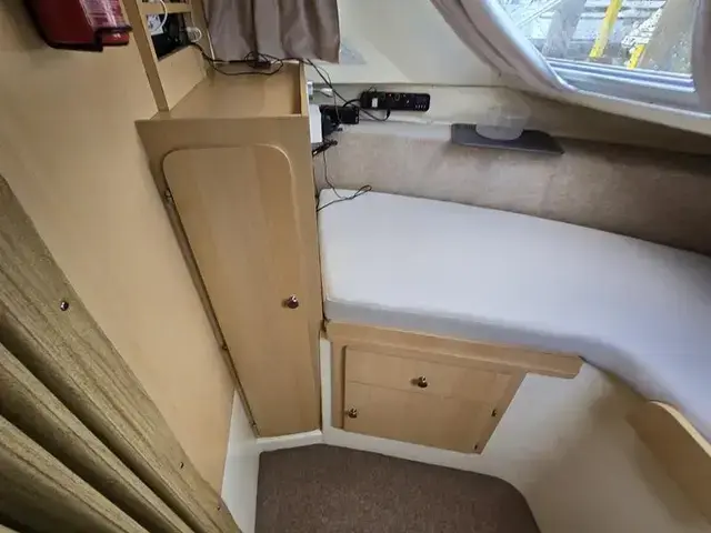 Fairline Mirage 29 Aft Cabin