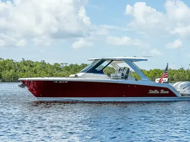 Tiara Yachts 34 Ls