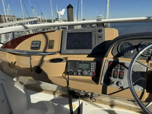 Carver 366 Motor Yacht