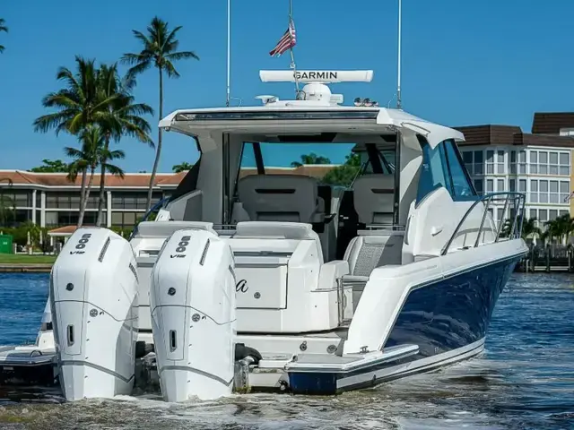 Tiara Yachts 43 Le