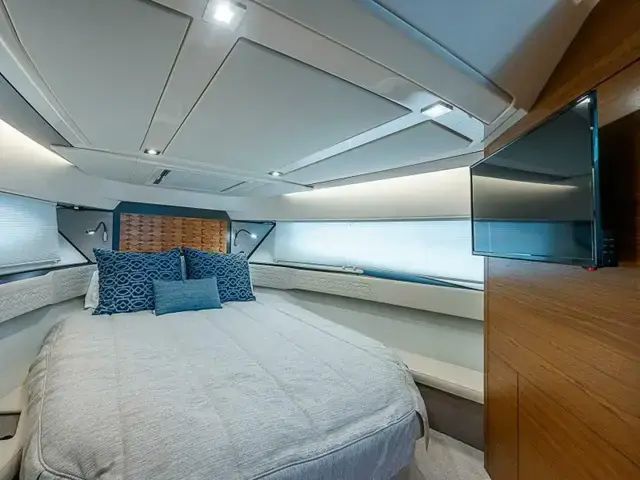 Tiara Yachts 43 Le