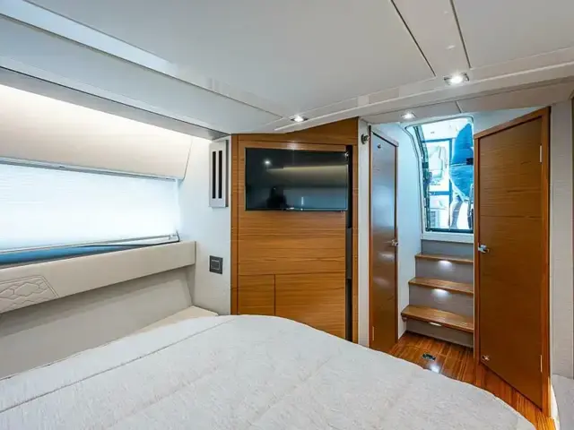 Tiara Yachts 43 Le