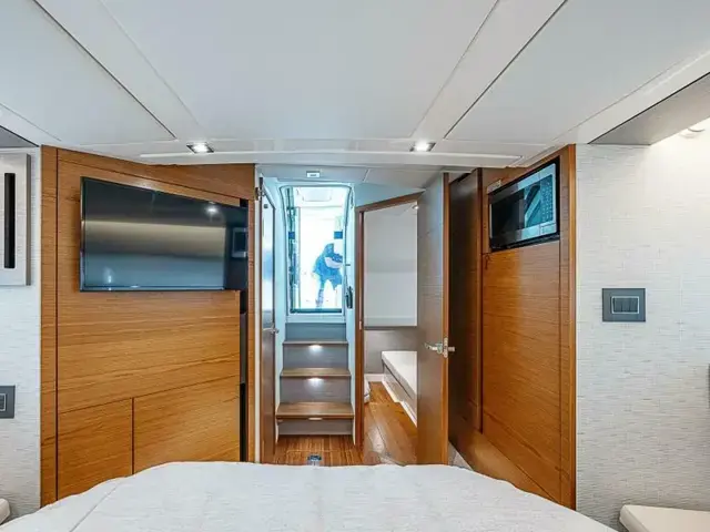 Tiara Yachts 43 Le