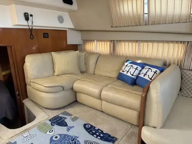 Carver 366 Motor Yacht