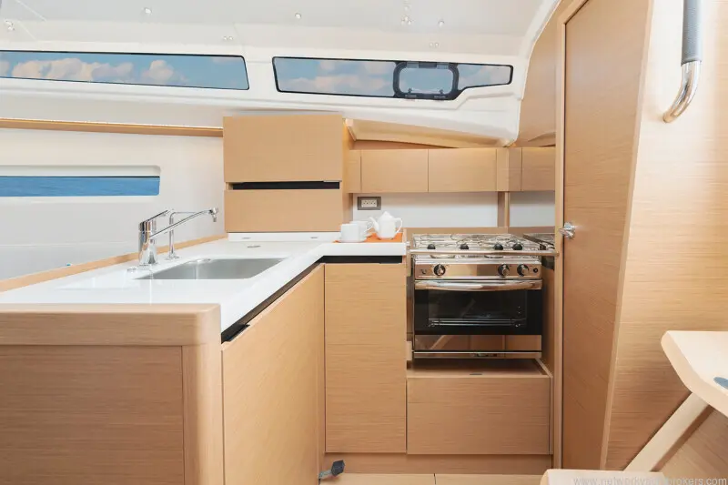 2025 Jeanneau sun odyssey 350