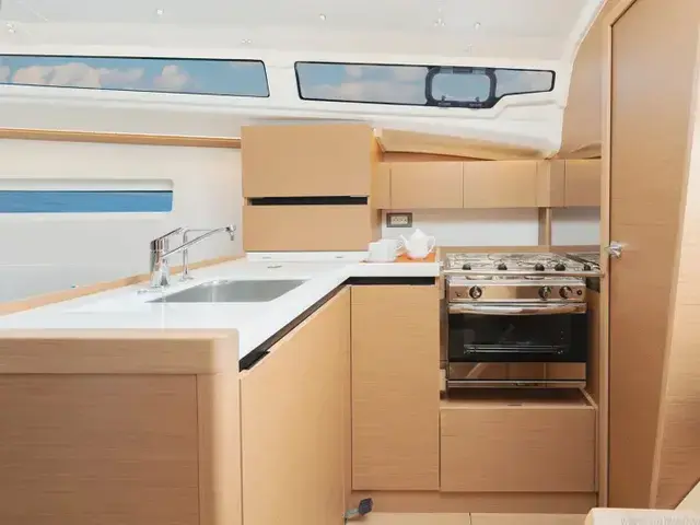 Jeanneau Sun Odyssey 350