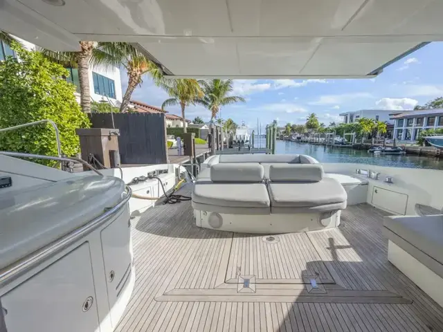 Azimut 68 S