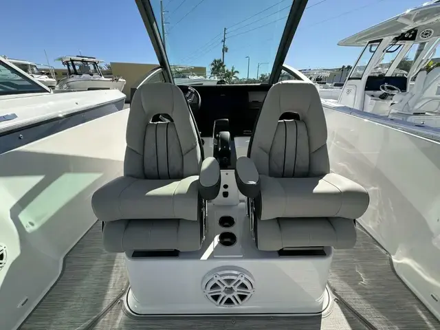 Monterey Elite 27