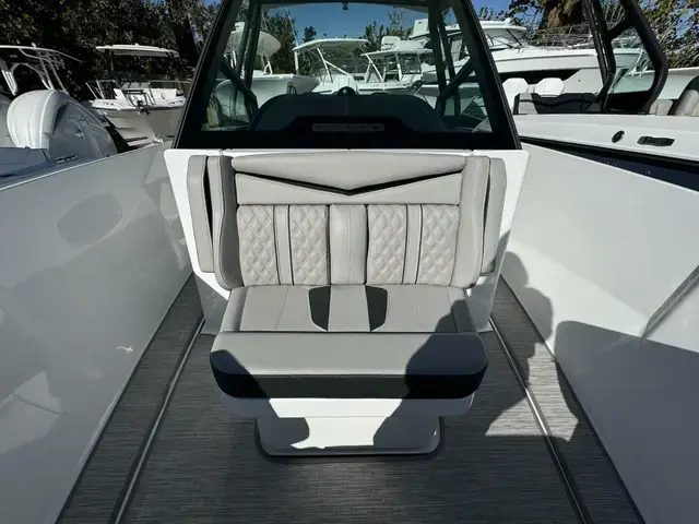 Monterey Elite 27