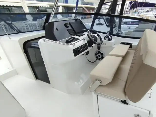 Aquila 32 Sport