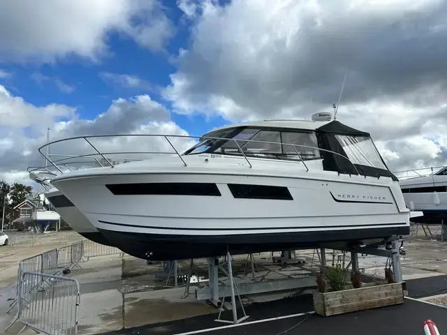 Jeanneau Merry Fisher 855