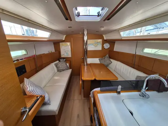 Jeanneau Sun Odyssey 379