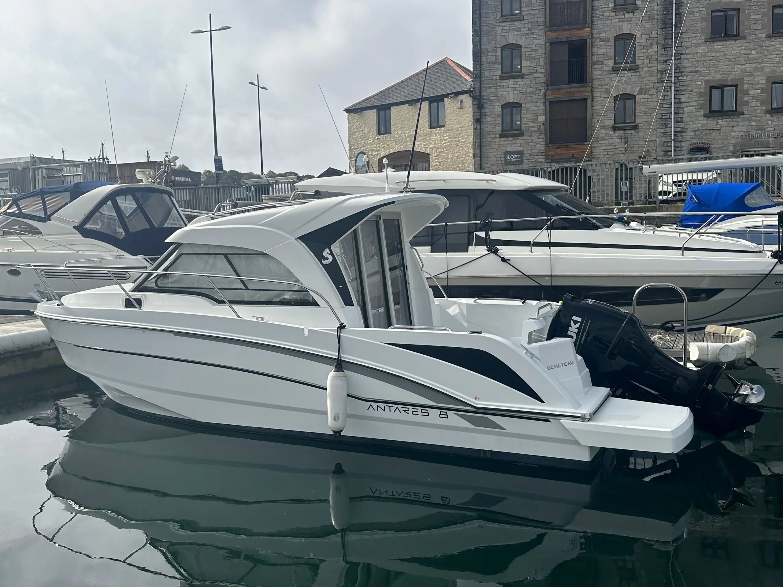 2021 Beneteau antares 8