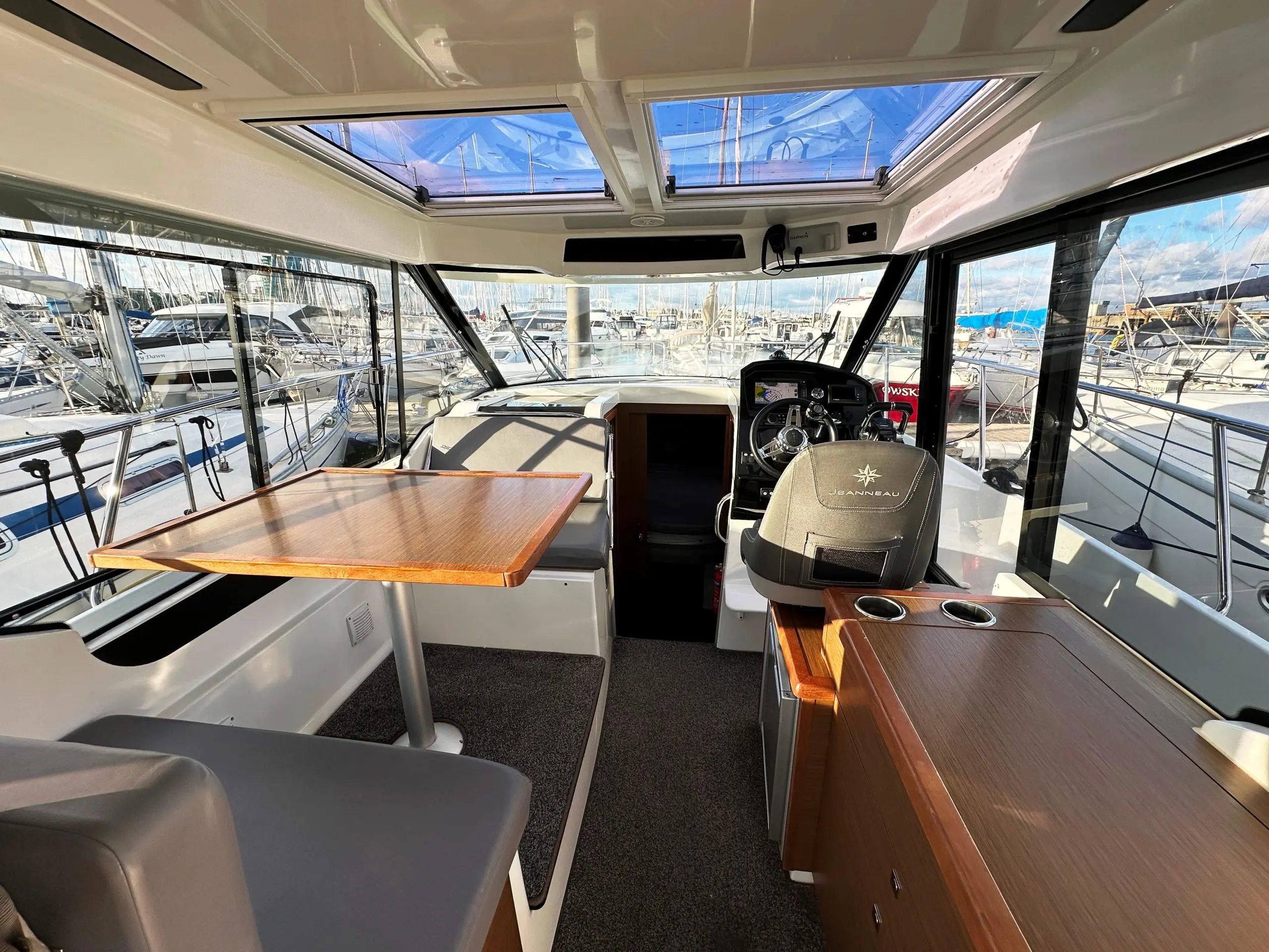 2019 Jeanneau merry fisher 895