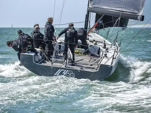 Melges IC37