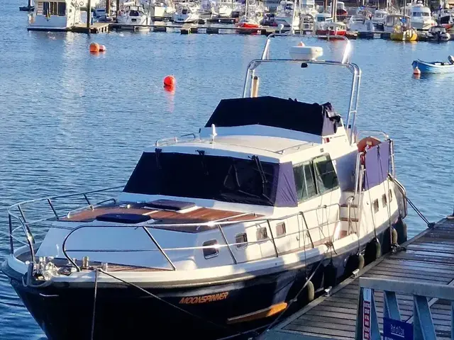 Aquastar 38 Aft Cabin