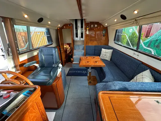 Aquastar 38 Aft Cabin