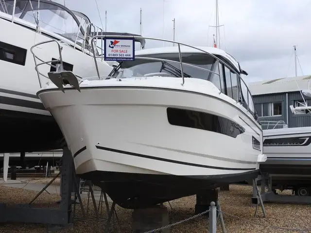 Jeanneau Merry Fisher 895