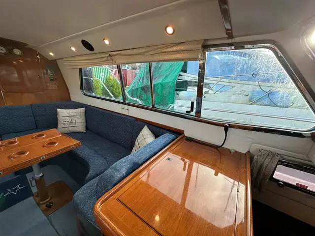 Aquastar 38 Aft Cabin