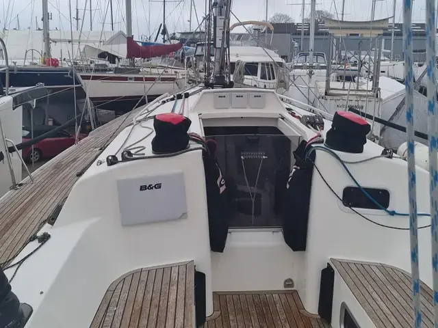 J Boats J/122E