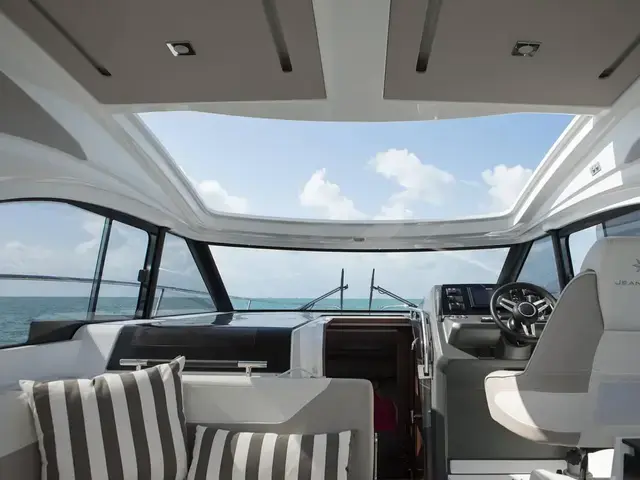 Jeanneau Leader 33