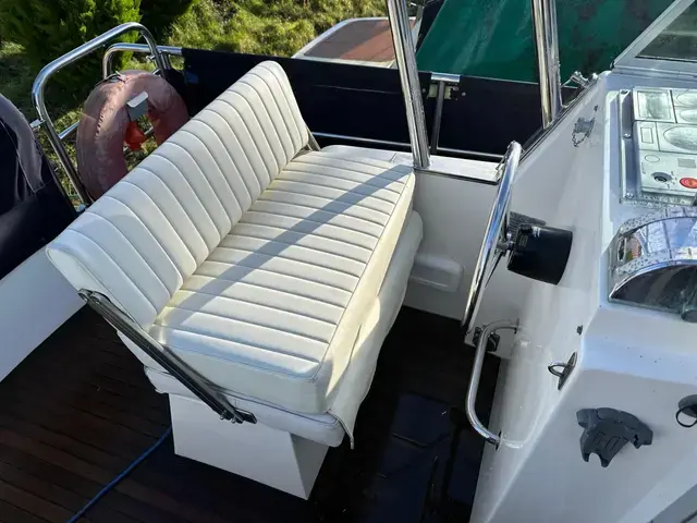 Aquastar 38 Aft Cabin