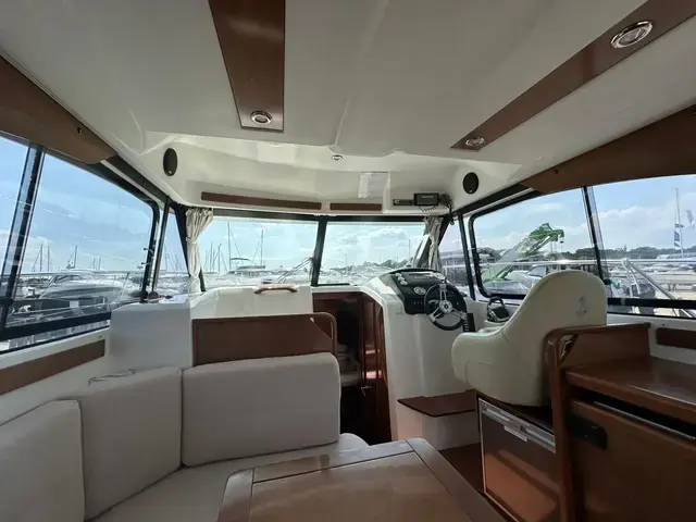 Beneteau Antares 30