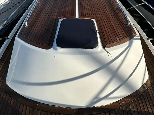 Aquastar 38 Aft Cabin