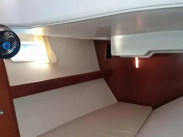 Beneteau Oceanis Clipper 523