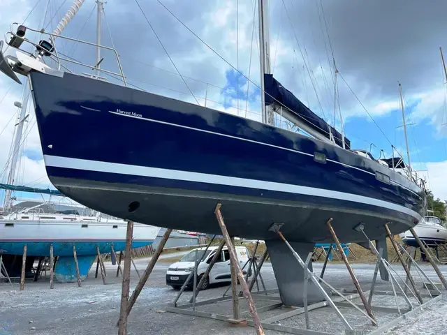 Beneteau Oceanis Clipper 523