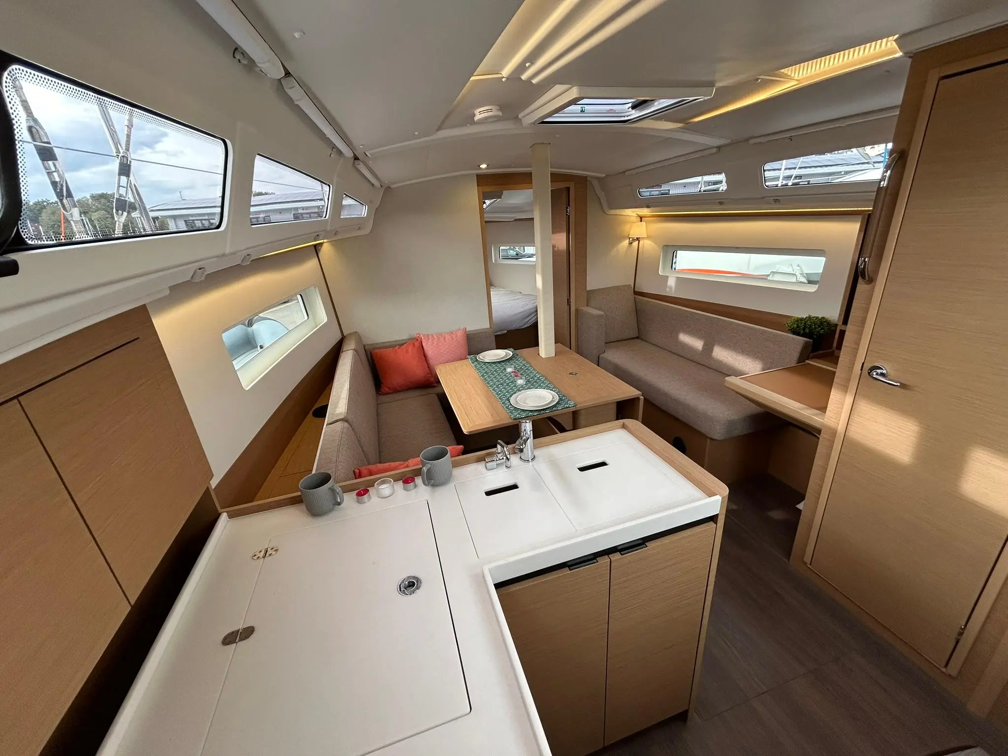 2023 Jeanneau sun odyssey 380