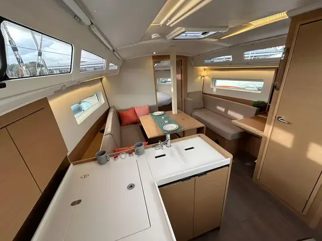 Jeanneau Sun Odyssey 380