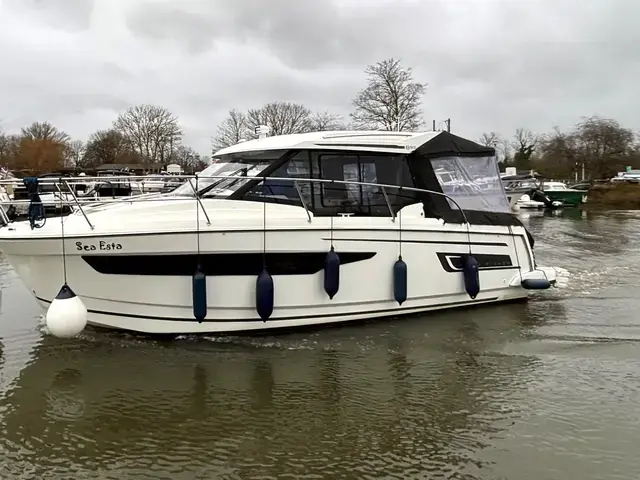 Jeanneau Merry Fisher 895