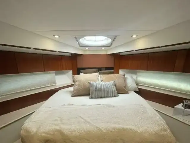 Cruisers Yachts 48 Cantius