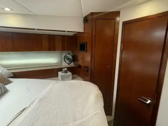 Cruisers Yachts 48 Cantius