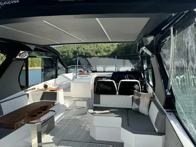 Hanover Yachts 387