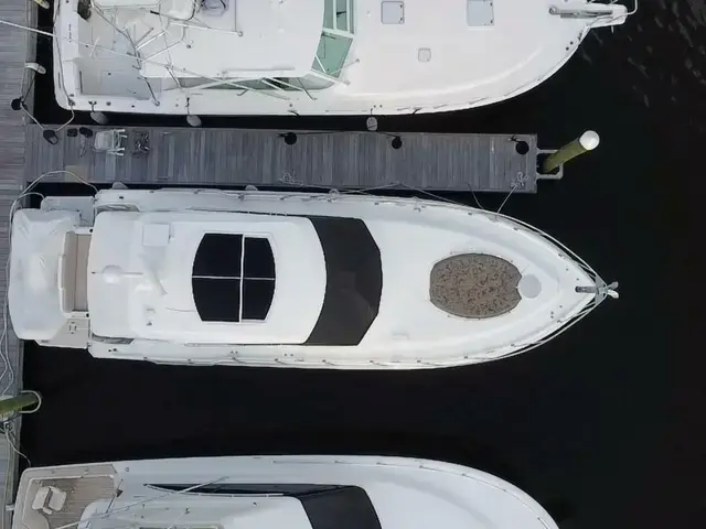 Cruisers Yachts 48 Cantius