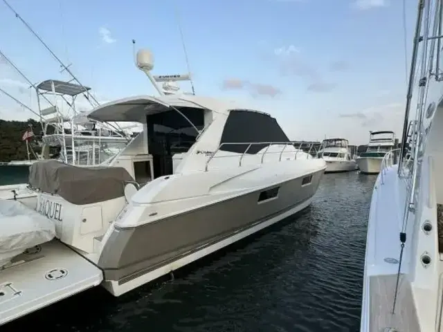 Cruisers Yachts 48 Cantius