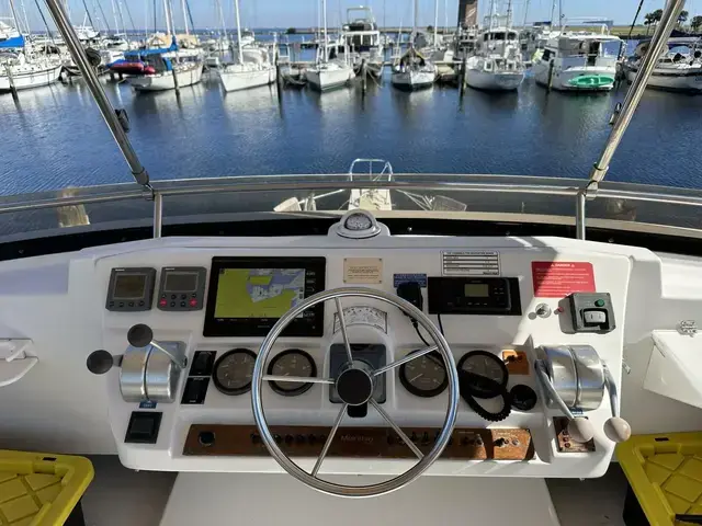 Mainship 43