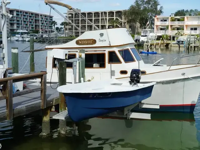 Cheoy Lee 28 Sedan Trawler