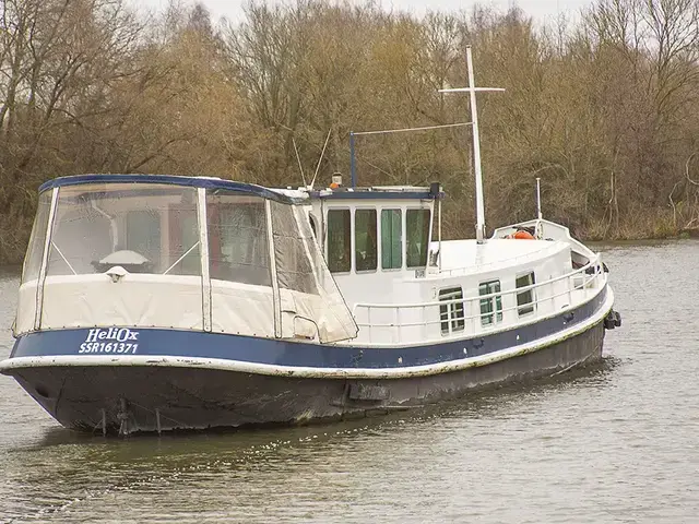 Luxe Motor Dutch Barge