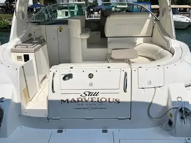 Cruisers Yachts 370