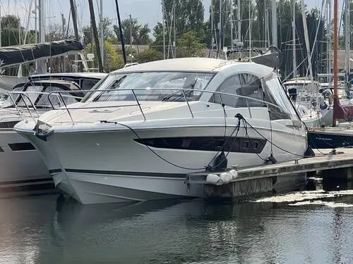 2010 Jeanneau leader 10