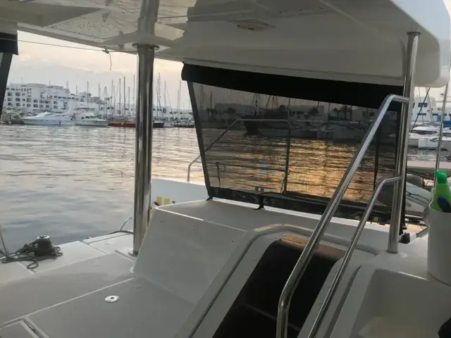 Lagoon 52