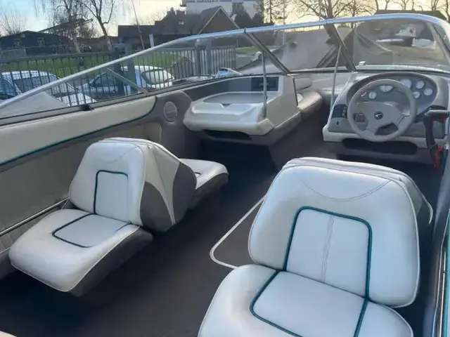 Bayliner 2050 CAPRI BOWRIDER