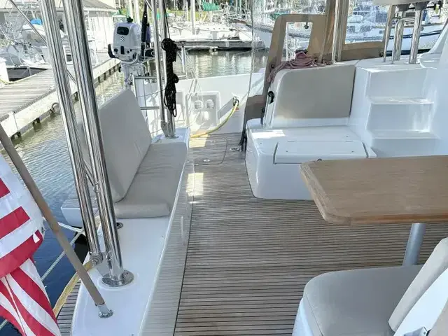 Lagoon 42