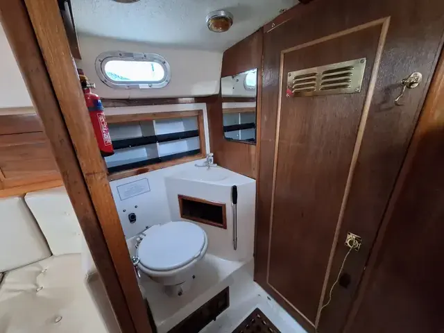 Contessa 32