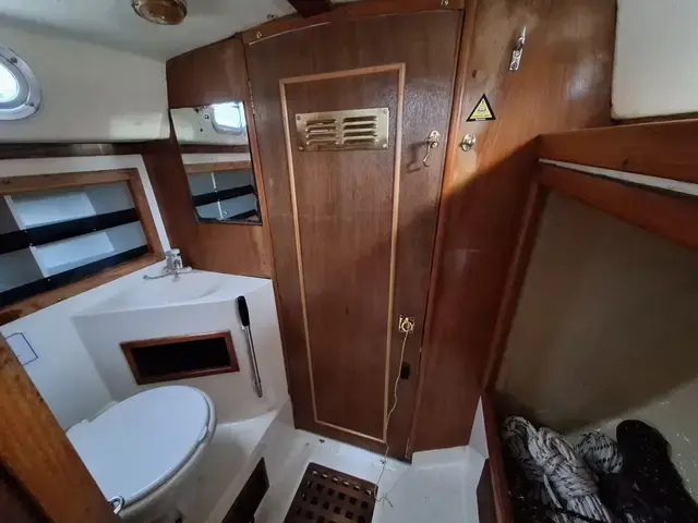 Contessa 32