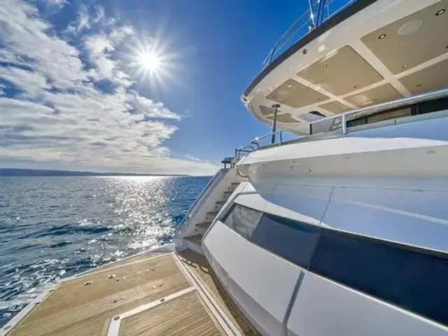 Sunseeker 86 Yacht