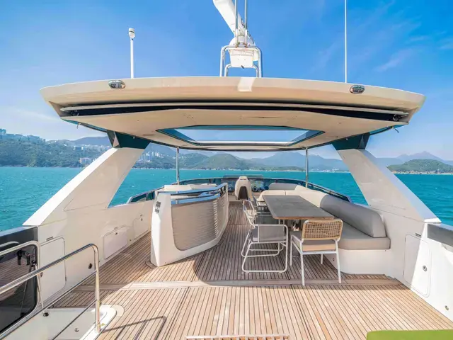 Absolute 64 Navetta